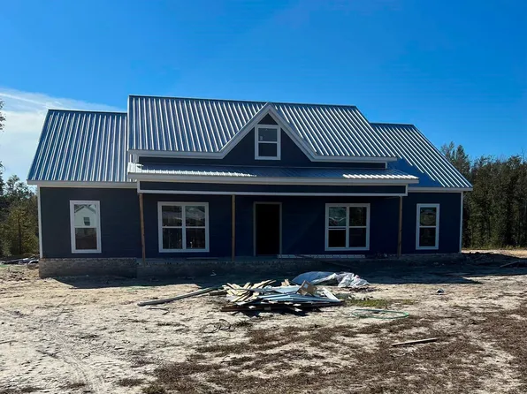 1379 Paris Ave, Swainsboro, GA 30401