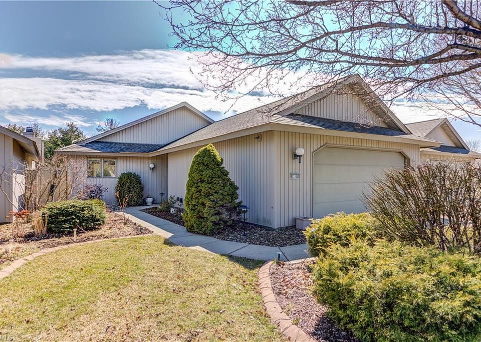 1st image of 33108 Glenwood Ct