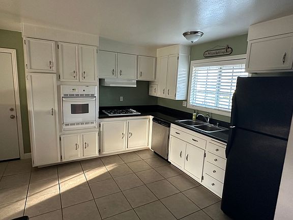 2nd image of 1388 Mira Flores Dr