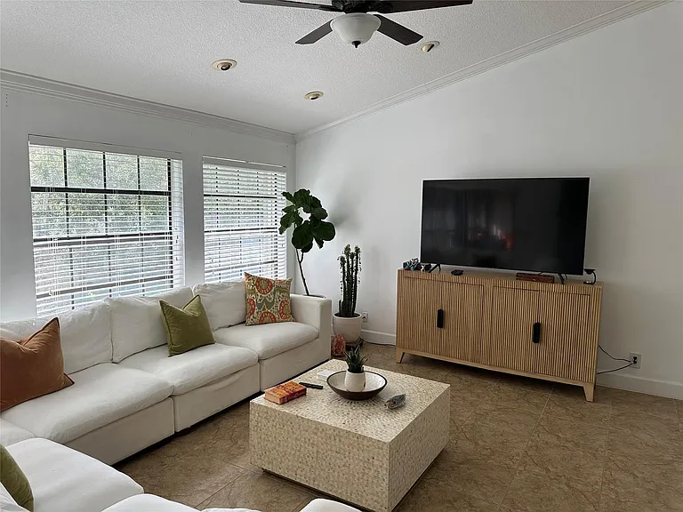 3024 Lucerne Park Dr — Photo 19