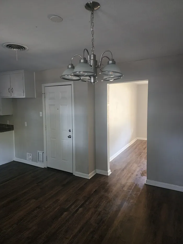 3 bed, 2.0 bath, 1182 sqft, $1,495 — Photo 4