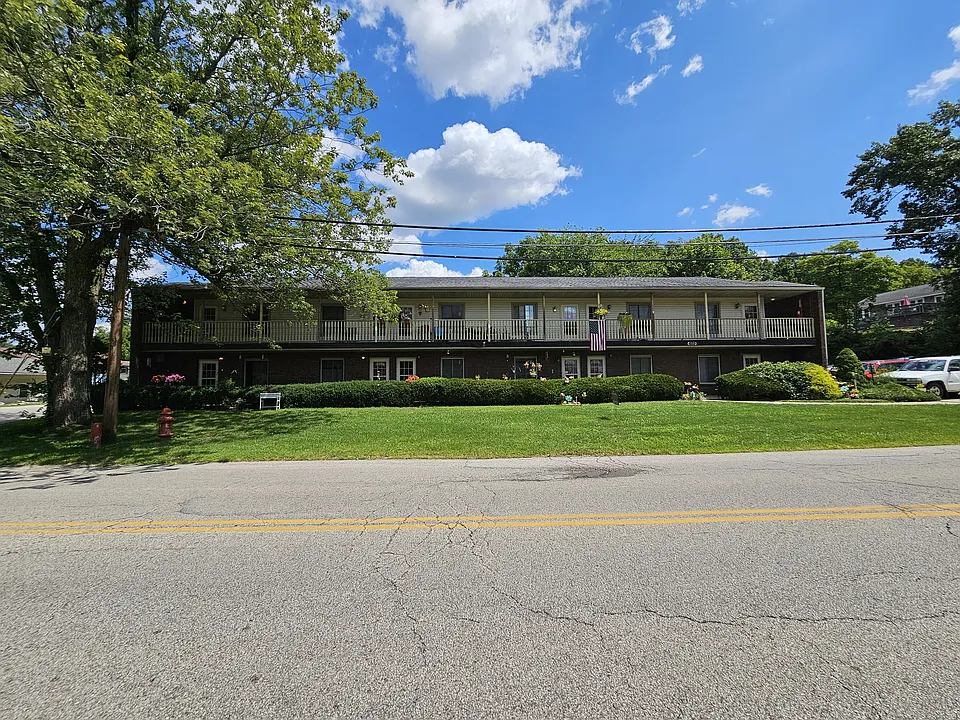 1233 Main St #2
