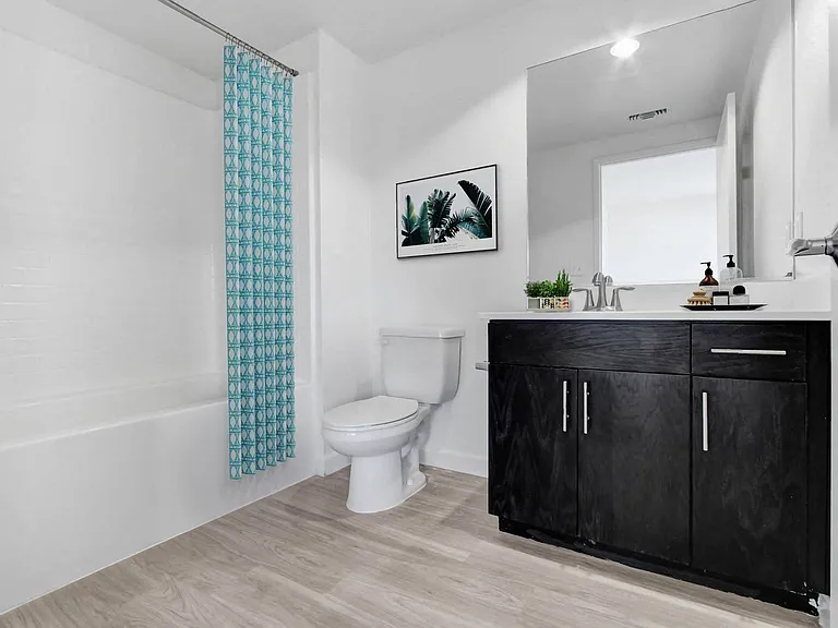 Citron Apartments — Photo 10