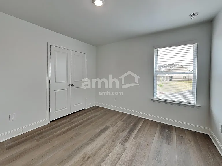 330 Golucke Way — Photo 18