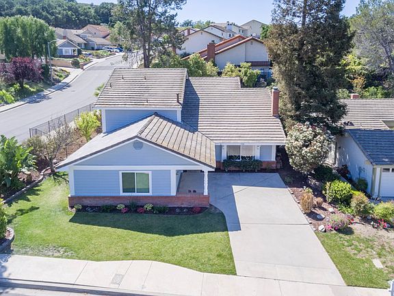 2nd image of 3188 Bear Creek Dr