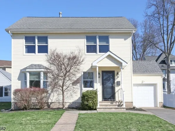 25 Richard Drive, Waldwick Boro, NJ 07463