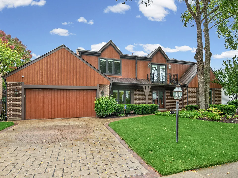 4319 Phyllis Dr