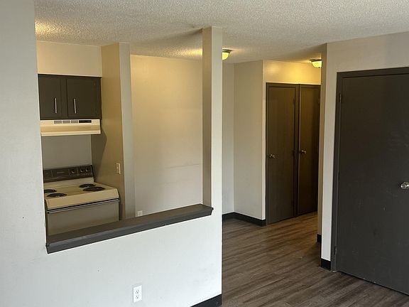 4th image of 2934 Brookside Dr #2936
