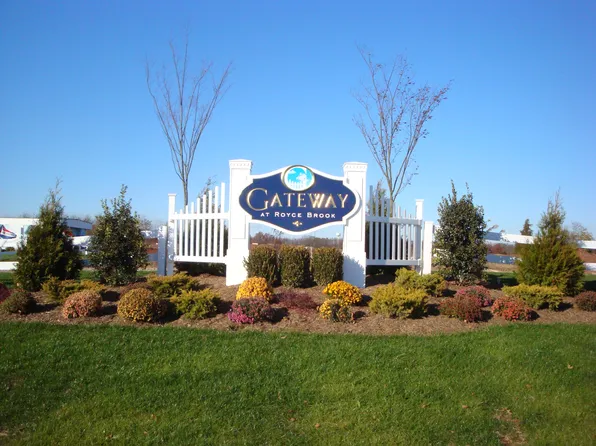 9 Norton Rd, Hillsborough, NJ 08844