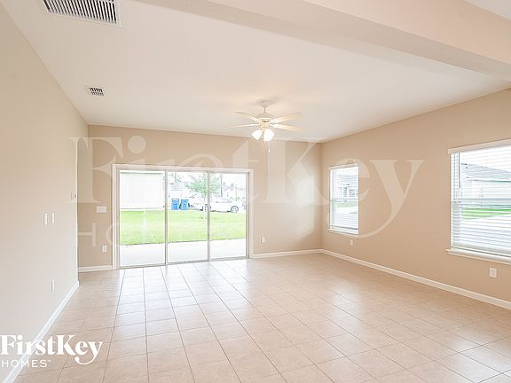 5th image of 10852 Ventnor Ave