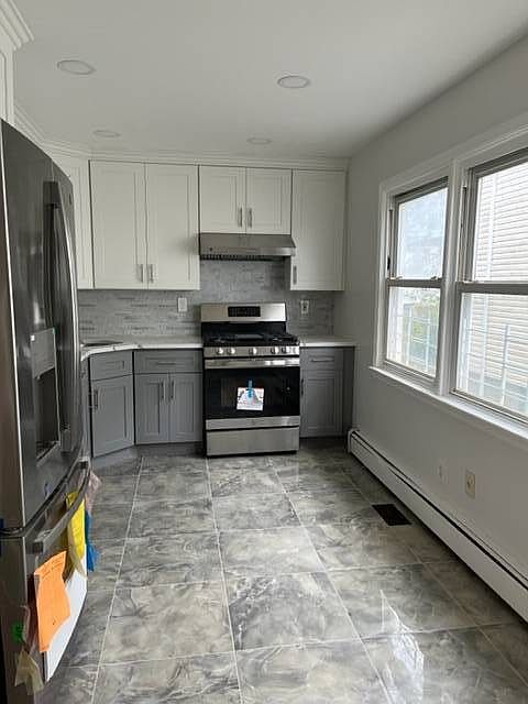 1st image of 1020 Bay 32 St #32