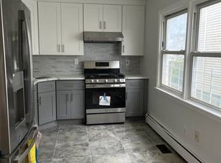 1020 Bay 32 St #32, Far Rockaway, NY 11691