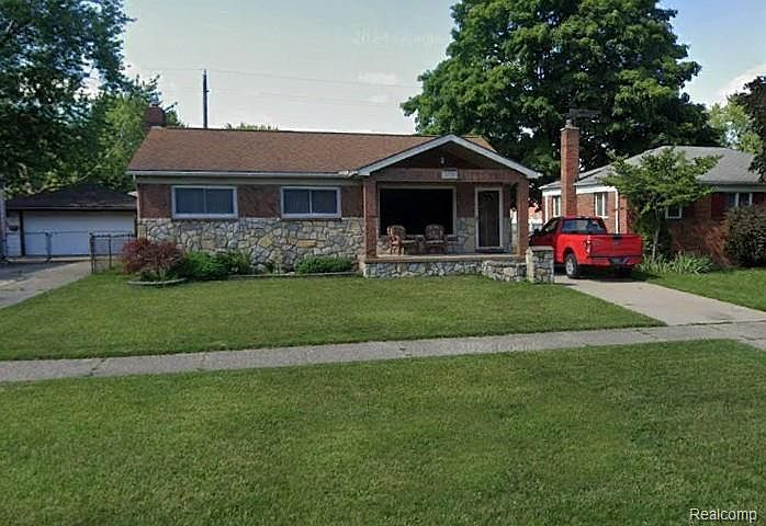 1st image of 32730 Avondale St