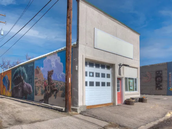 110 E 5th St, Walsenburg, CO 81089