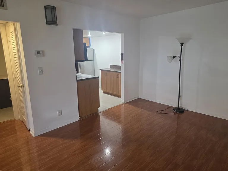 959 SE 2nd Ave #105 — Photo 3