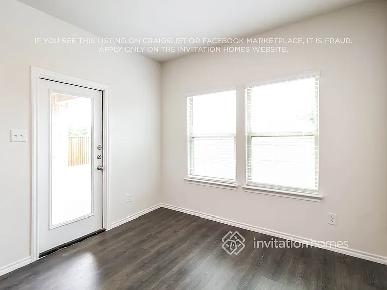 3124 Glazner Dr — Photo 2