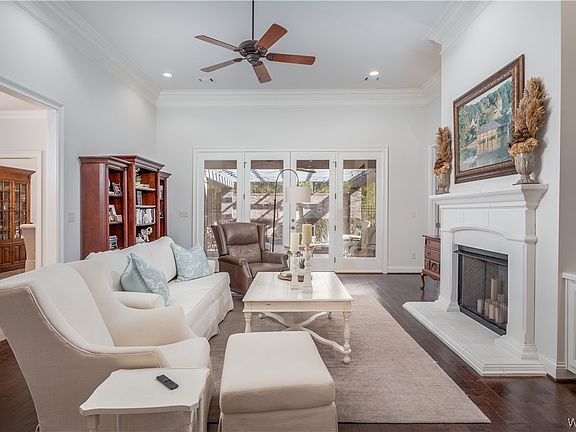 5th image of 5009 Yorkshire Ln