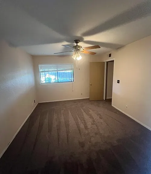 1690 Buckingham Ave — Photo 12