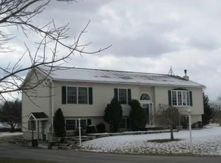 33 Malloy Rd, Shawangunk, NY 12589