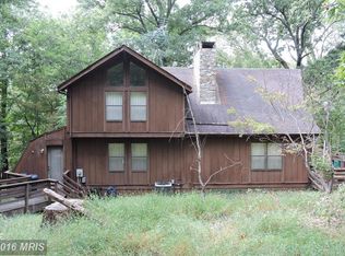 211 Revenoor Rd, Harpers Ferry, WV 25425