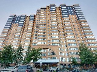80 Alton Towers Cir #106, Toronto, ON M1V 5E8