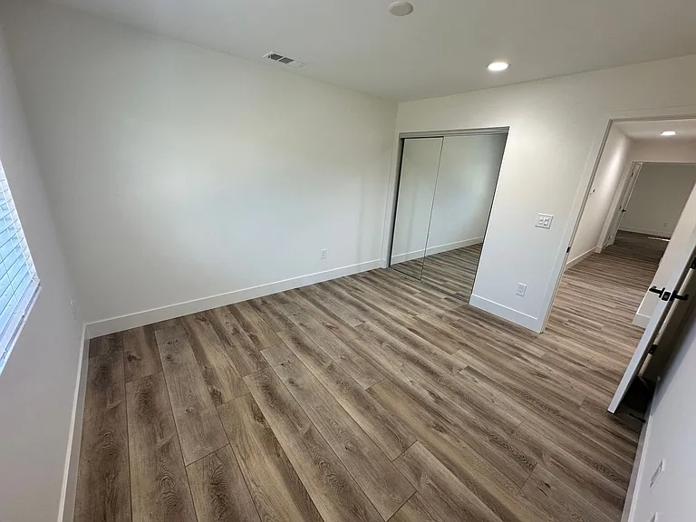 5244-5244 Unit 101 East Falls View Dr. — Photo 12
