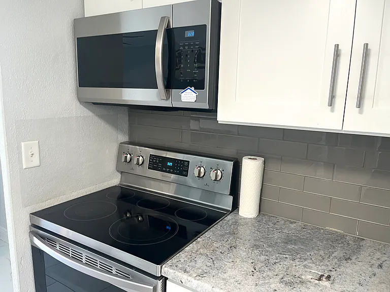880 Mandalay Ave #N502 — Photo 24