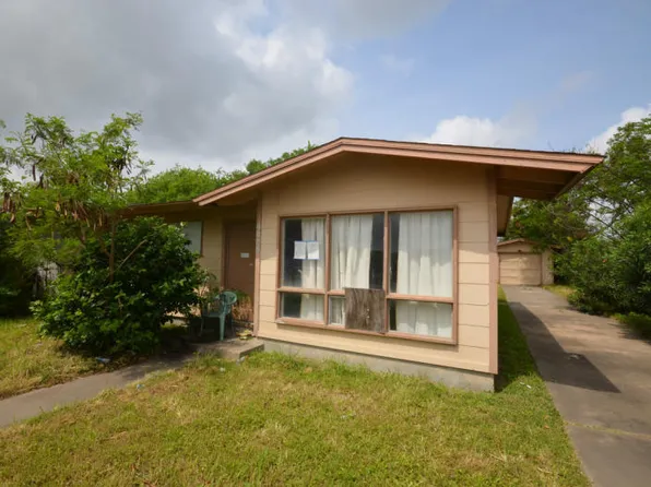 4825 Carroll Ln, Corpus Christi, TX 78415