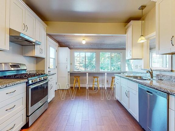 2nd image of 9980 Grove St