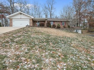 24 Wood Path Ln, Saint Peters, MO 63376