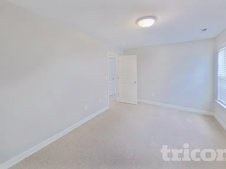 213 Dellwood Dr — Photo 11