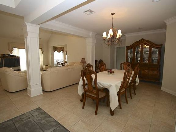 Formal dining room