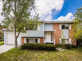 2116 E Castle Hill Ave, Cottonwood Heights, UT 84121