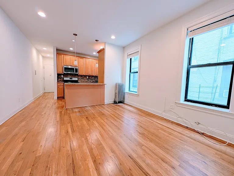 369 Saint Johns Pl #3 — Photo 3