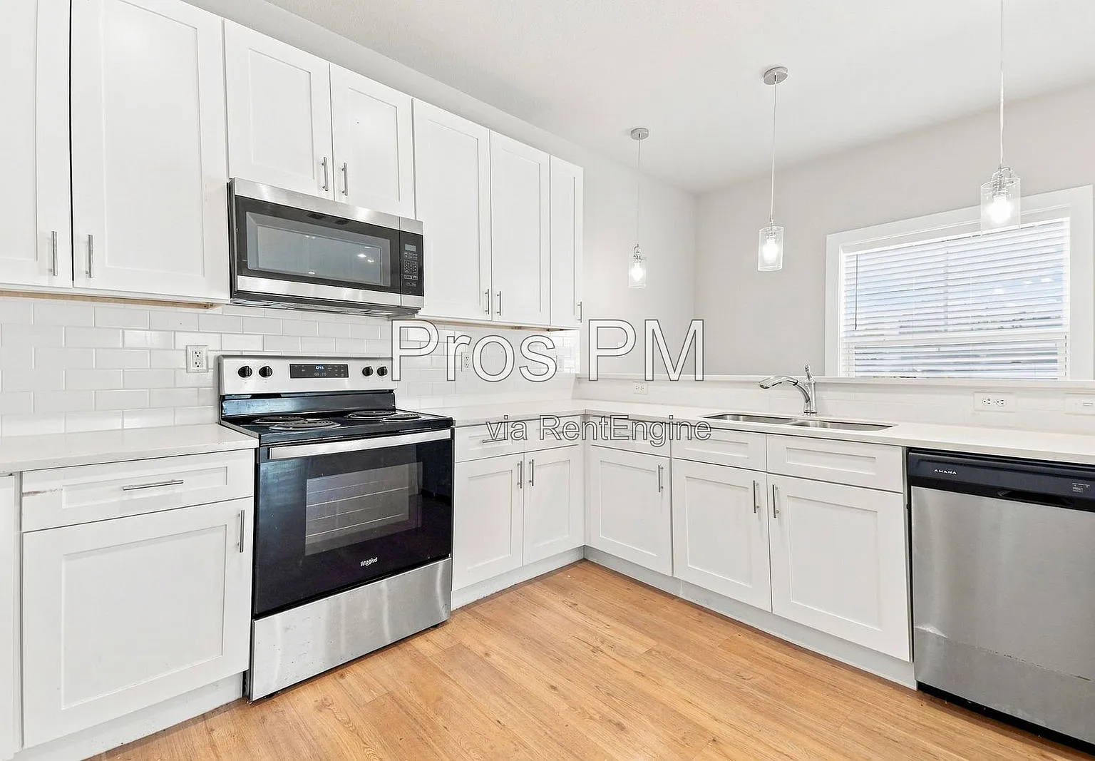 4 bed, 4.5 bath, $2,200 — Photo 4