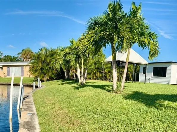 421 Cross St, North Fort Myers, FL 33903