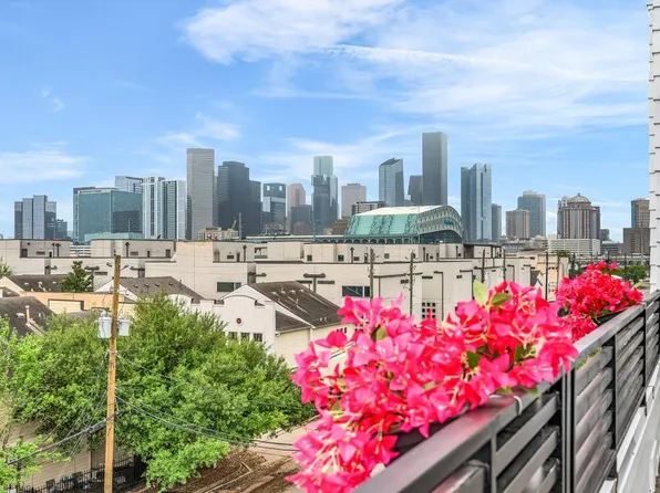 3 N Saint Charles St #F, Houston, TX 77003