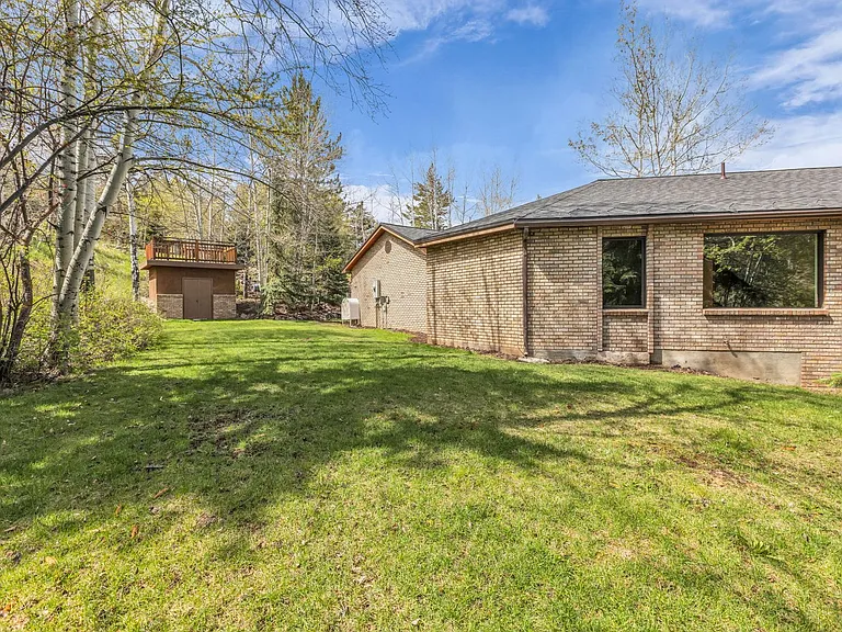 7346 Pinebrook Rd — Photo 4