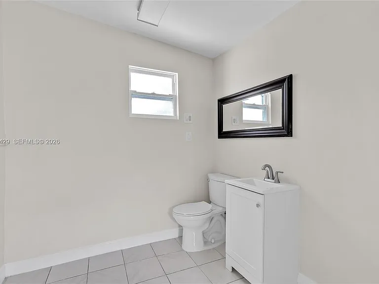 2309 SW 62nd Ave #A — Photo 9