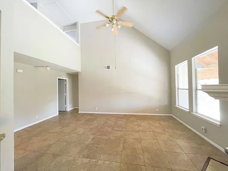 104 Cattail Cv — Photo 5