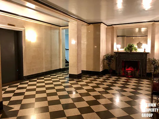 Rented by Uptown Property Group | media 26