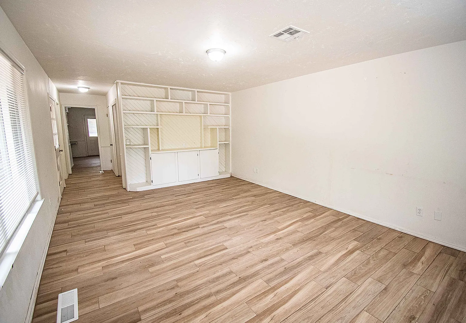4 bed, 1547 sqft, $2,500 — Photo 4