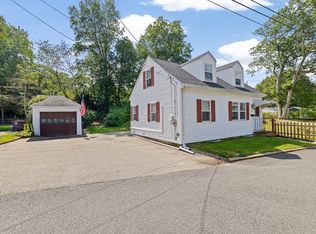 25 Perry St, Weymouth, MA 02189
