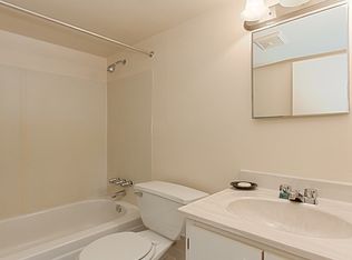 2627 Stanton Rd SE APT 201, Washington, DC 20020