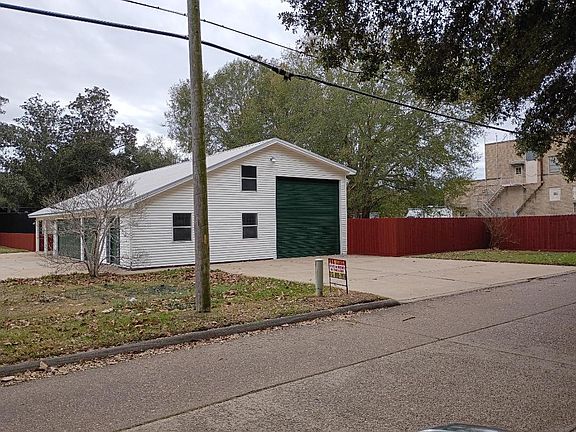 5th image of 515 San Jacinto St