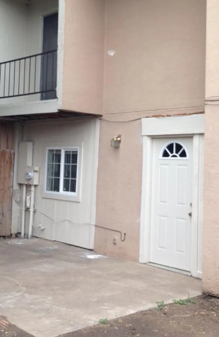 3 bed, 1361 sqft, $1,400 — Photo 2