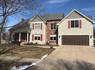 2580 Coach And Surrey Ln, Aurora, IL 60506