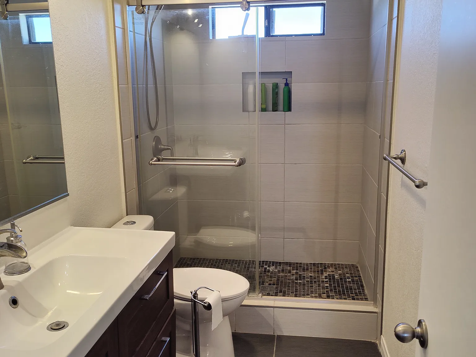 2 bed, 1100 sqft, $3,600 — Photo 3