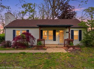 2101 Knollwood St, Auburn Hills, MI 48326