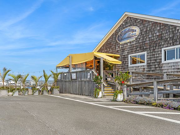 5th image of 369 Dune Rd